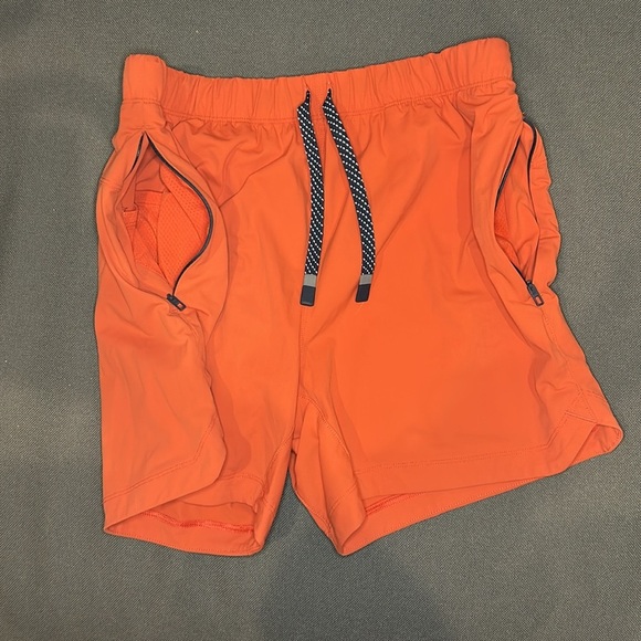 Fabletics Shorts - Picture 4 of 6